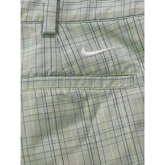 Nike Golf Men’s FitDry Plaid Performance Shorts Tan Size 40 - Picture 3 of 6